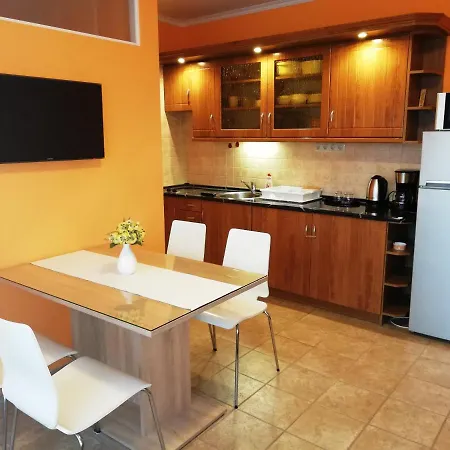 Апартаменты Balaton *