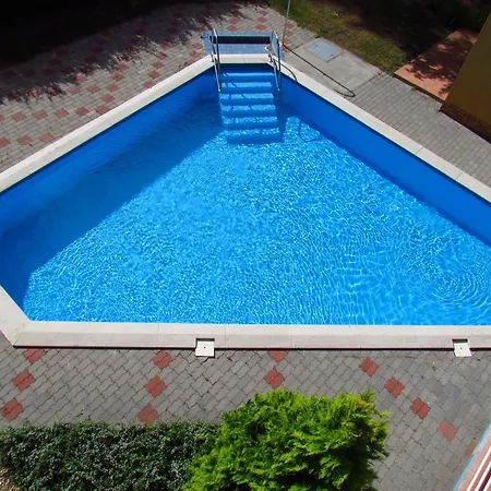 Апартаменты Balaton *